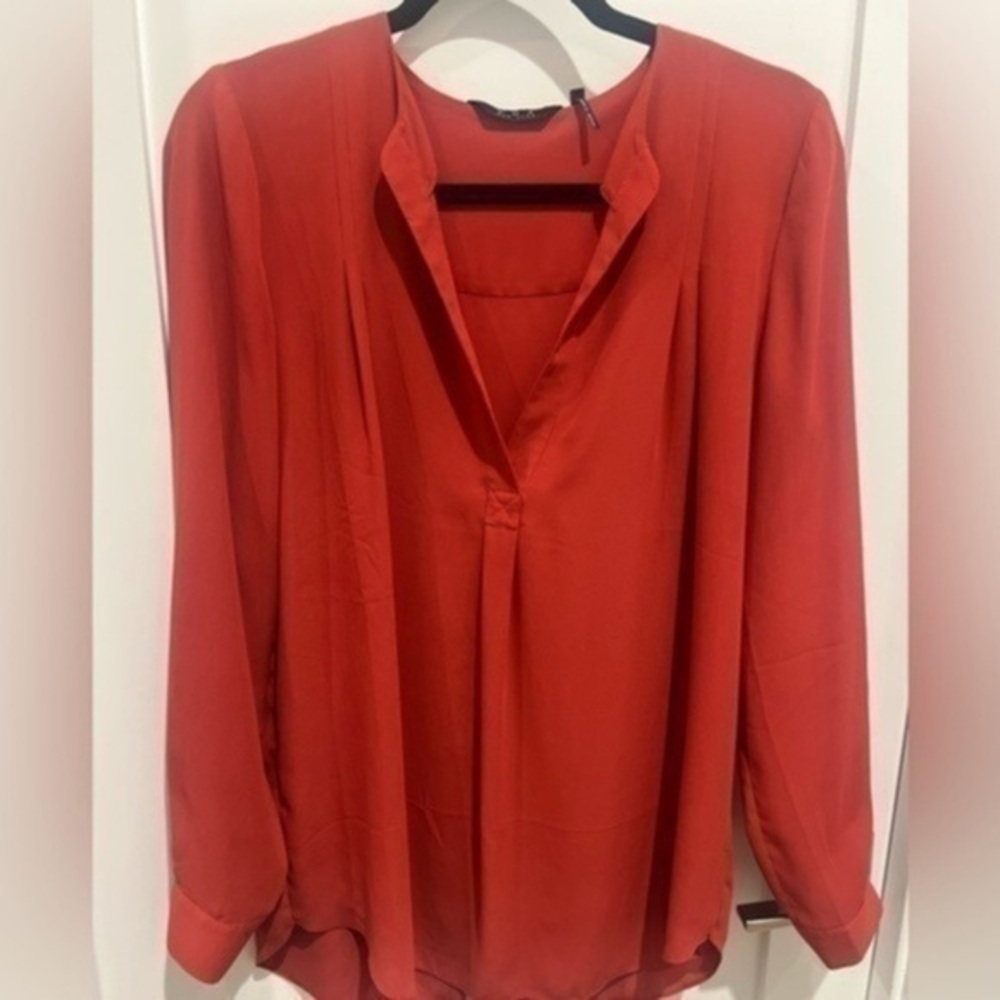 Zoe orange blouse size medium